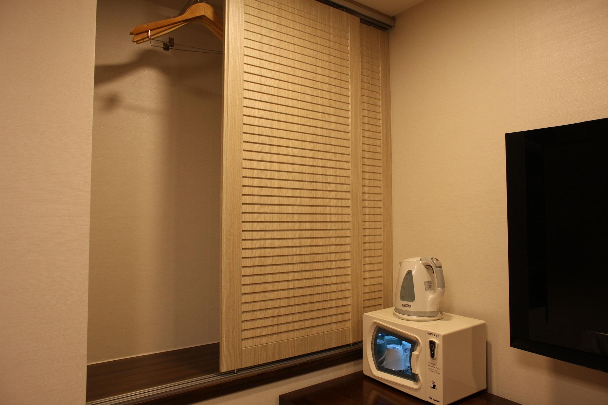 Hotel Hill House Seoul Myeongdong Zewnętrze zdjęcie